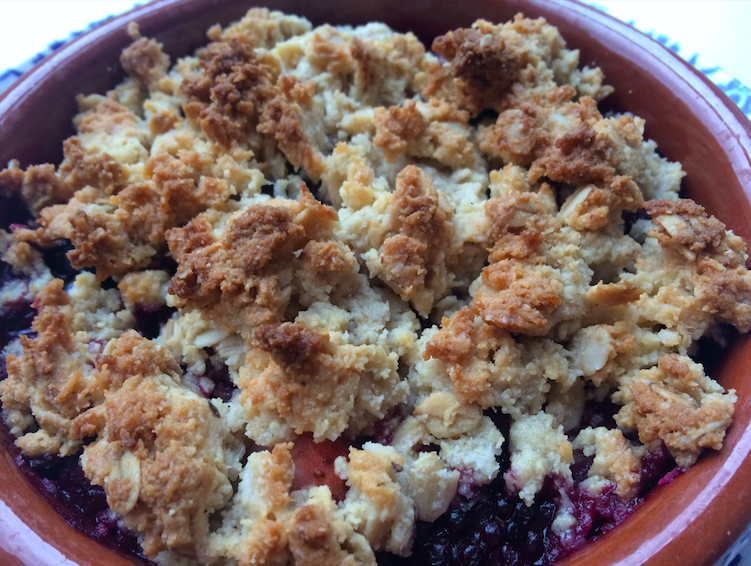 Bessen crumble voor het ontbijt